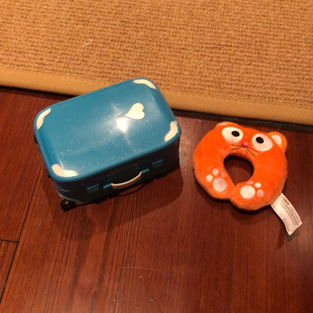 Our generation travel set!